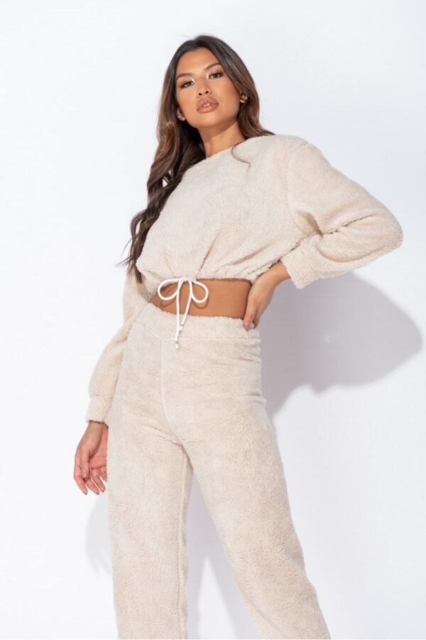 BEIGE TEDDY BORG CROPPED TOP \u0026 JOGGER 